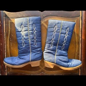Vintage Fascinators Blue Women’s Snow boot with a southern flare.